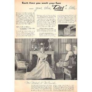 Ponds Cold Cream 1955 Original Advertisement featuring Mrs. Michael H 