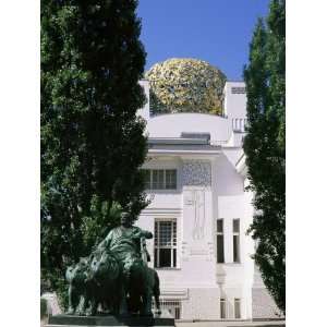  Statue of Mark Anthony and Secession Building, Vienna 