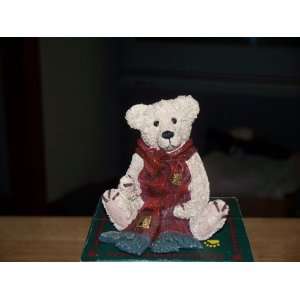 Boyds Bears ArthurWith Red Scarf Retired 