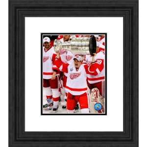 Framed Jiri Hudler Detroit Red Wings Photograph  Kitchen 