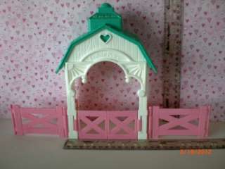   Loving Family Dollhouse Green Roof Stable with Fences Railings  