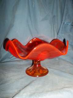 Beautiful Vintage Orange Fruit bowl or Centerpiece with scallopped 