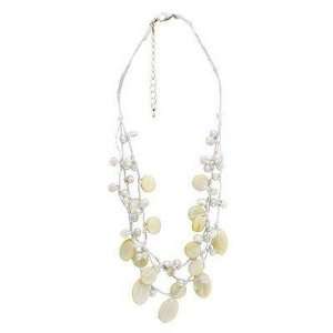   Door The Lindsey Collection PDN 76 DD Pale Yellow Necklace Beauty