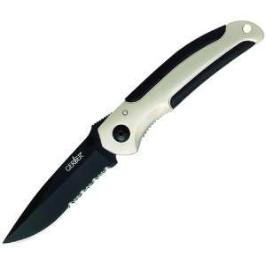  Gerber   AR 3.5, Black Blade, Aluminum Handle, Serrated 
