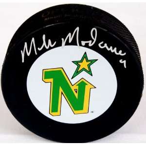  Mike Modano Autographed Puck   Minnesota North Stars 