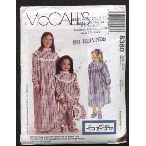  McCalls Childrens Nightgowns, Booties and Doll Sewing 
