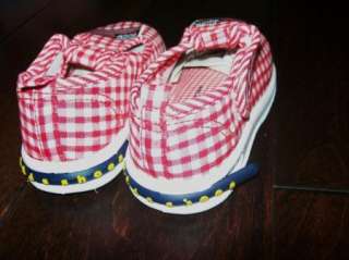 NWT GIRLS 7 RED GINGHAM FLAG MARY JANE SQUEAKY SHOES  
