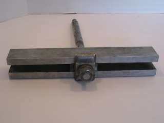 You are looking at a SPX Miller Special Tools Bridge. This is used for 