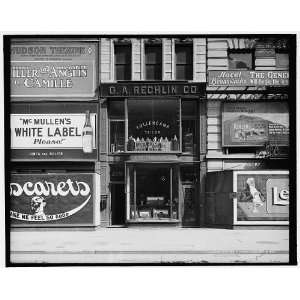   Company,229 Fifth Avenue,N.Y.,view of store