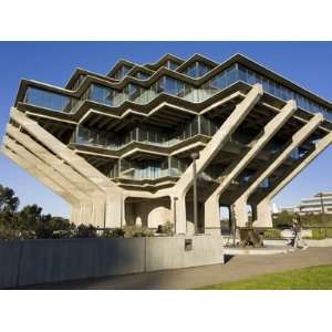  Geisel Library in University College San Diego, La Jolla 