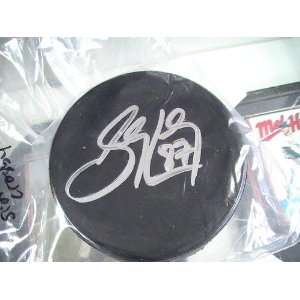  Sidney Crosby Signed Hockey Puck  Pittsburgh Penguins 