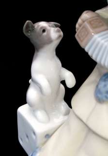 LLadro Porcelain Figurine Pierrot with Concertina 5279G  