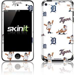  Skinit Detroit Tigers   Paws   Repeat Vinyl Skin for iPod 