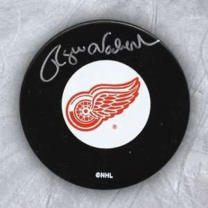  ROGIE VACHON Detroit Red Wings SIGNED Hockey Puck Sports 