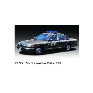  LINDBERG   1/25 Ford Crown Victoria State Police Car North 