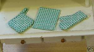 Green set~ Oven mit~ Towel~Hot Pad~Dollhouse Miniature  