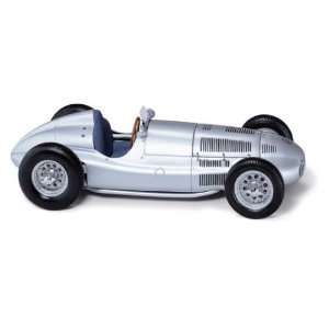  Mercedes Benz W 165, 1939 in 118 scale CMC Toys & Games