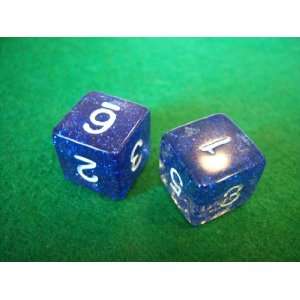  Glitter Blue and White 6 Sided Dice Toys & Games