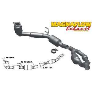  MagnaFlow Direct Fit Catalytic Converters   08 09 Audi TT 
