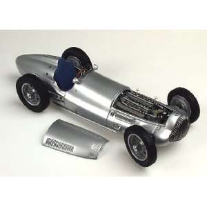  1938 Mercedes Benz W 154 by CMC in 118 Scale Toys 
