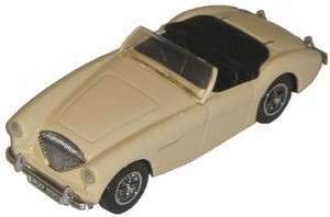 AUSTIN HEALEY 100/4 BY DINKY IN 1;43 SCALE   BEIGE ONLY  