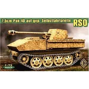  Raupenschlepper Ost (RSO) Tank w/7.5cm PaK 40 Gun & Photo 