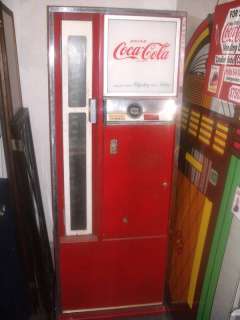 Coca Cola Vending Machine IEC Cavalier CS 96 E  