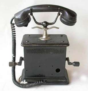 altes Telefon Telefonapparat Hörer Tischtelefon Telephon mit Kurbel 