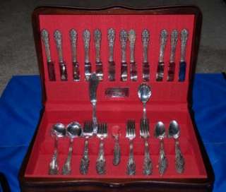 114 Pc. Reed & Barton Silverplate Flatware Set w/Chest   Tiger Lily 