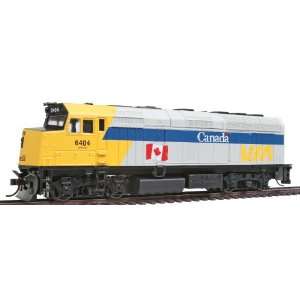   EMD F40PH Powered Ready to Run VIA Rail Canada #6404 Toys & Games