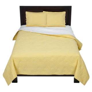 Springmaid® Daffodil Aris Coverlet.Opens in a new window