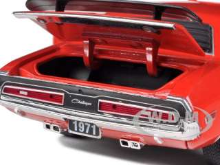 1971 DODGE CHALLENGER R/T 383 RED 1/24 DIECAST CAR M2 MACHINES 40200 