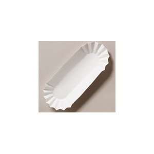  Fluted Hot Dog Tray Closed End Heavy Weight   6 Inches 