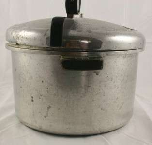 Vintage CO OP Model A Pressure Cooker Canner 16 Quart With Inserts 