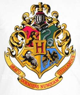 Harry Potter and the Deathly Hallows HOGWARTS Coat Of Arms CREST T 