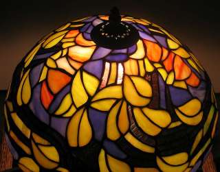 FLOWERS AND VINES TIFFANY STYLE LAMP   NEW  