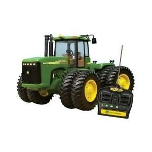  John Deere 24 Radio Controlled Tractor Toys & Games
